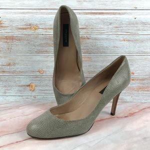 Ann Taylor Embosses Leather Pumps in Tan/Brown size 8